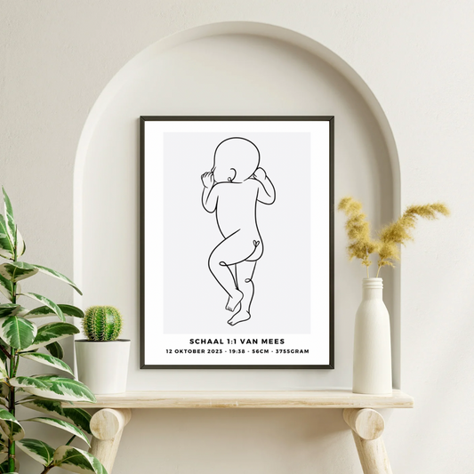 Newborn lineart minimal